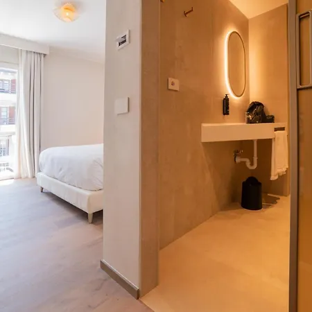 فندق Hi - Lakeview Pool 3*